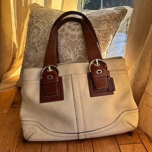 Coach No.C0849-F12303 Caryall Satchel